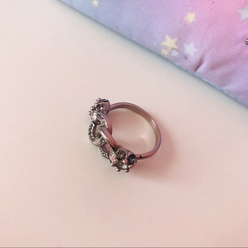 Beautiful ring - Picture 3 of 5